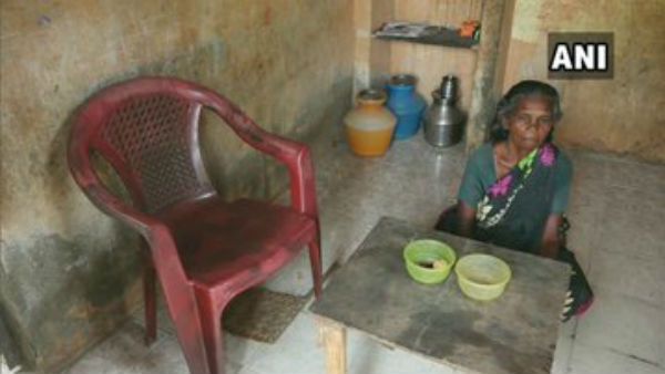 65ರ ಈ ಮಹಿಳೆ ವಾಸ 20 ವರ್ಷದಿಂದ ಸಾರ್ವಜನಿಕ ಶೌಚಾಲಯದಲ್ಲಿ