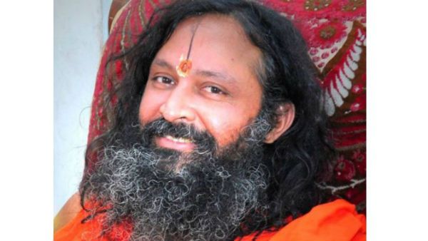 ರಾಘವೇಂದ್ರ ಕಾನೂನಿನ ಪ್ರಕ್ರಿಯೆಯಿಂದ ತಪ್ಪಿಸಿಕೊಳ್ಳುವ 'ಸ್ವಾಮಿ'