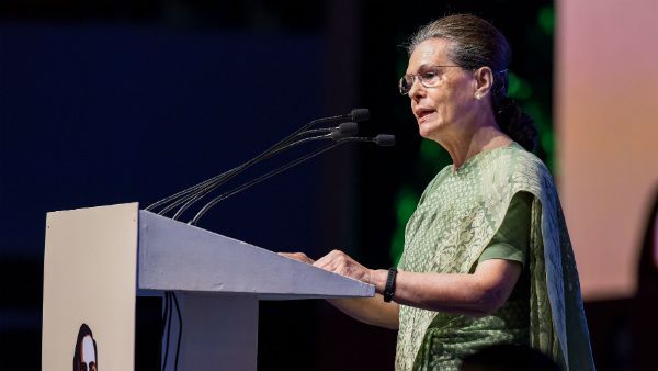 ಭಯ ಹುಟ್ಟಿಸಲು ಬಹುಮತವನ್ನು ರಾಜೀವ್ ಗಾಂಧಿ ಬಳಸಿರಲಿಲ್ಲ: ಸೋನಿಯಾ ಗಾಂಧಿ