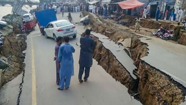 ಪಾಕ್, ಉತ್ತರ ಭಾರತದ ಪ್ರಬಲ ಭೂಕಂಪದಲ್ಲಿ ಮಡಿದವರ ಸಂಖ್ಯೆ 19 ಕ್ಕೆ ಏರಿಕೆ