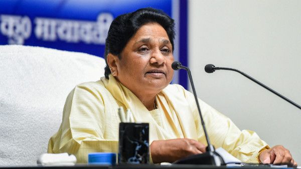 'ವಂಚಕರು' ಕಾಂಗ್ರೆಸ್ ಸೇರಿದ ಶಾಸಕರಿಗೆ ಮಾಯಾವತಿ ಛೀಮಾರಿ