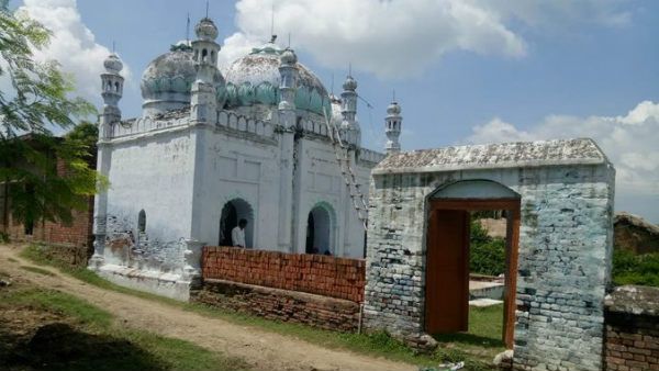 ಮುಸ್ಲಿಮರೇ ಇಲ್ಲದ ಹಳ್ಳಿಯಲ್ಲಿ ಮಸೀದಿ, ನಮಾಜ್ ಮಾಡುವವರೆಲ್ಲ ಹಿಂದೂಗಳು