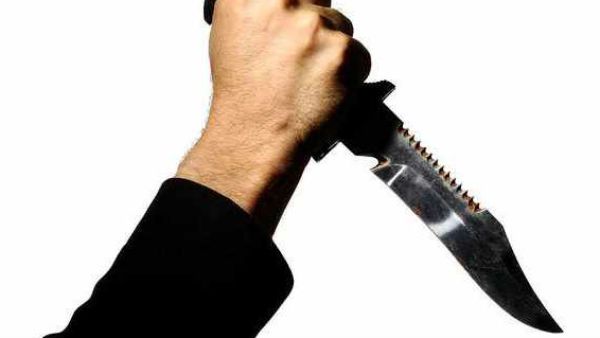 ಮ್ಯಾಂಚೆಸ್ಟರ್ ಶಾಪಿಂಗ್ ಸೆಂಟರ್ ನಲ್ಲಿ ಐವರಿಗೆ ಇರಿತ, ಒಬ್ಬನ ಬಂಧನ