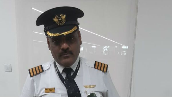 ಏರ್ ಪೋರ್ಟ್ ಸಿಸಿ ಕ್ಯಾಮರಾದಿಂದ ತಗ್ಲಾಕೊಂಡ ನಕಲಿ ಏರ್ ಕ್ಯಾಪ್ಟನ್!