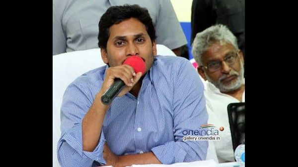 ಮಕ್ಕಳನ್ನು ಇಂಗ್ಲೀಷ್ ಮೀಡಿಯಂನಲ್ಲಿ ಓದಿಸಬೇಕಾ: ಸರ್ಕಾರಿ ಶಾಲೆಗೆ ಸೇರಿಸಿ!