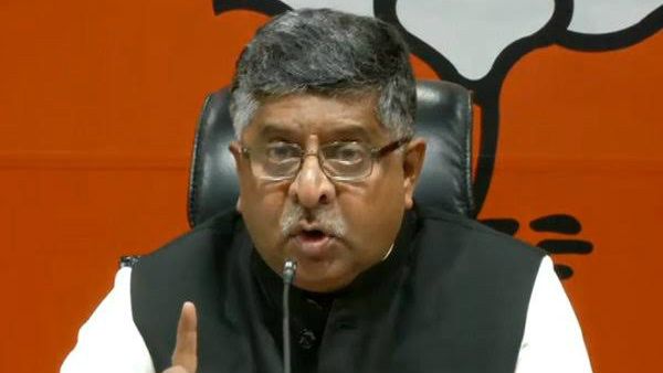 ಮಹಾರಾಷ್ಟ್ರದಲ್ಲಿ ಜಟ್ಟಿ ಮುಗ್ಗರಿಸಿ ಬಿದ್ದರೂ ಮೀಸೆ ಮಣ್ಣೇ ಆಗಿಲ್ಲ!