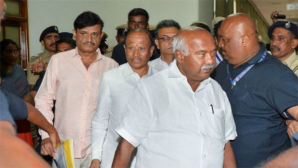 ಅನರ್ಹರನ್ನು ಸೋಲಿಸಲು ಬಿಜೆಪಿಯಲ್ಲೇ ಟೀಂ ರೆಡಿ: ಏನಿದು ಶಾಕಿಂಗ್ ಹೇಳಿಕೆ?