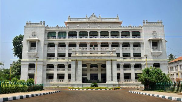 ಕೆಪಿಎಸ್‌ಸಿ ನೇಮಕಾತಿ ವಿವಾದ; 36 ಅಧಿಕಾರಿಗಳ ಕೆಲಸಕ್ಕೆ ಕತ್ತರಿ!