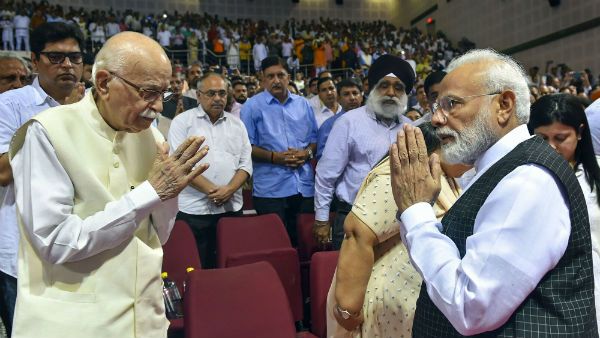 ಬಿಜೆಪಿ ಹಿರಿಯ ನಾಯಕ ಲಾಲ್ ಅಡ್ವಾಣಿಗೆ ಶುಭಕೋರಿದ ಮೋದಿ