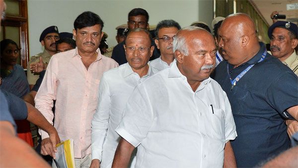 ಸುಪ್ರೀಂಕೋರ್ಟ್ ತೀರ್ಪು: ಅನರ್ಹ ಶಾಸಕರು ಏನಂತಾರೆ?