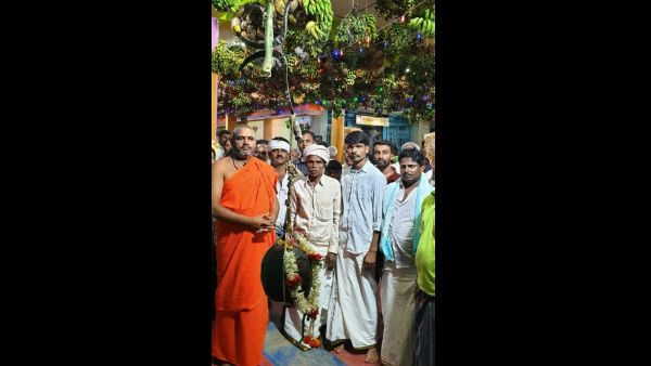 ಲೋಳೆಸರಕ್ಕೆ 50 ಕೆ.ಜಿ ಕಲ್ಲು ನೇತು ಹಾಕಿದರೂ ಬೀಳಲ್ಲ, ಇದು ಬೀರಲಿಂಗೇಶ್ವರ ಪವಾಡ