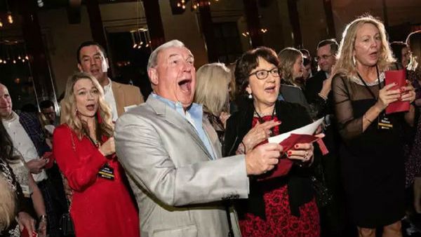 ನೌಕರರಿಗೆ 35 ಲಕ್ಷ ರೂ ಬೋನಸ್ ನೀಡಿದ ಅಮೆರಿಕ ಕಂಪನಿ