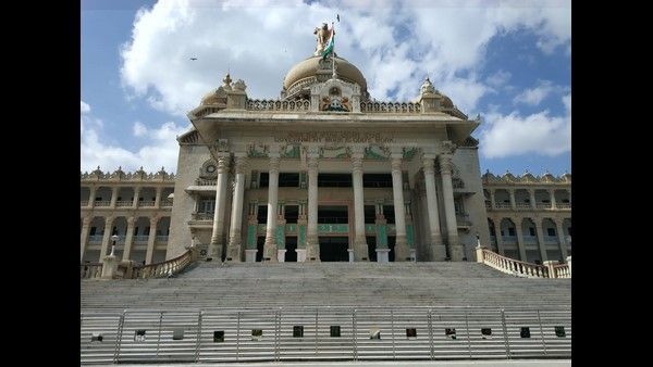ಇನ್ಮುಂದೆ ವಿಧಾನಸೌಧ ಪ್ರವೇಶಕ್ಕೆ ಪಾಸ್ ಬೇಡ; ಆಧಾರ್ ಕಾರ್ಡ್‌ ಸಾಕು