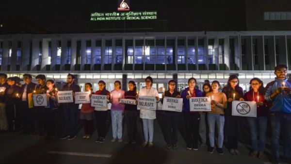 ಪಶುವೈದ್ಯೆ ಕೊಲೆ ಪ್ರಕರಣ: ಹೆತ್ತವರ ಮನಮಿಡಿವ ಮಾತುಗಳು