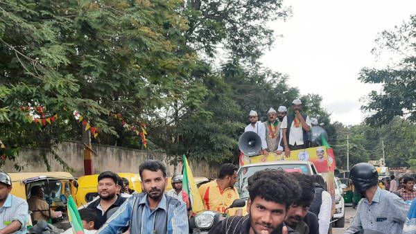 ಜನರ ಹಣ ದೋಚುತ್ತಿರುವ ಜನಪ್ರತಿನಿಧಿಗಳು: ರವಿ ಕೃಷ್ಣಾರೆಡ್ಡಿ