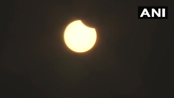 Solar Eclipse 2019 Live Updates: ಆಗಸದಲ್ಲಿ ಮೋಡಗಳ ಆಟ: ಮೋದಿಗೆ ನಿರಾಸೆ