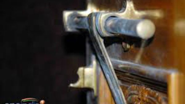 ಬೆಂಗಳೂರಿನ ಈ ಐನಾತಿ ಕಳ್ಳನಿಗೆ ಕ್ರೈಂ ಸ್ಟೋರಿಗಳೇ ಸ್ಫೂರ್ತಿ!