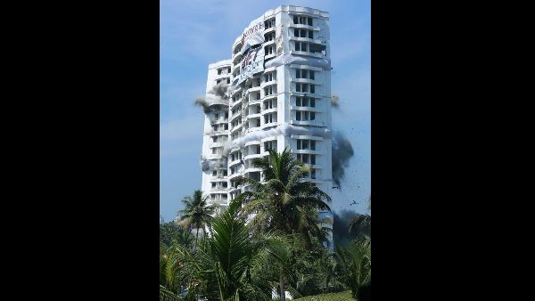 ಕೇರಳದಂತೆ ಬೆಂಗಳೂರಲ್ಲೂ ಅಕ್ರಮ ಕಟ್ಟಡಗಳನ್ನು ನೆಲಸಮಗೊಳಿಸಬೇಕೆ?