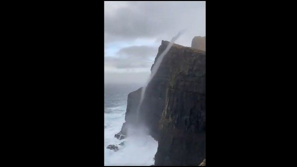 ಮೇಲೆ ಹಾರುತ್ತಿದೆ ಸಮುದ್ರದ ನೀರು!: ಪ್ರಕೃತಿ ವಿಸ್ಮಯದ ವೈರಲ್ ವಿಡಿಯೋ