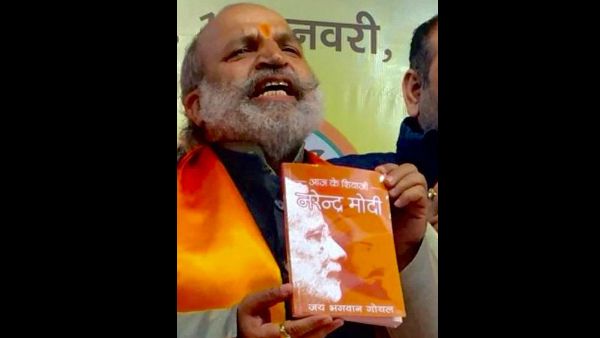 ಮೋದಿ -ಶಿವಾಜಿ ಹೋಲಿಕೆ: ವಿವಾದ ಸೃಷ್ಟಿಸಿದ ಹೊಸ ಪುಸ್ತಕ