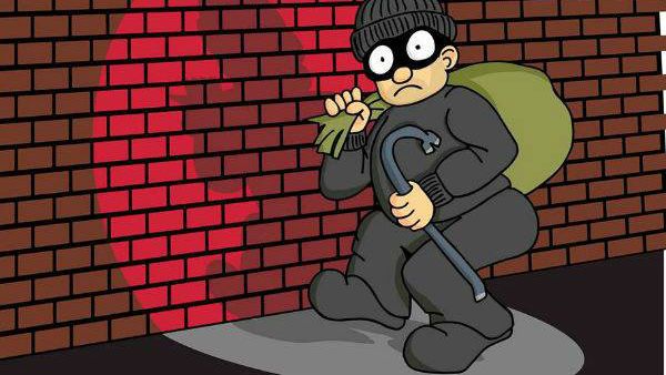 ಬೆಂಗಳೂರಲ್ಲಿ ಸ್ವಿಗ್ಗಿ ಡೆಲಿವರಿ ಬಾಯ್‌ಗೆ ಮಚ್ಚು ತೋರಿಸಿ ದರೋಡೆ