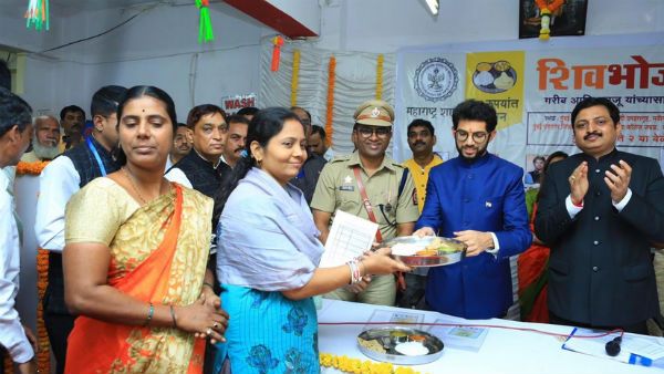 10 ರು ಗೆ ಊಟ ನುಡಿದಂತೆ ನಡೆದ ಶಿವಸೇನಾ ಸರ್ಕಾರ