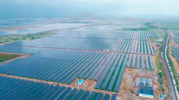 ವಿಶ್ವದ ದೊಡ್ಡ ಸೋಲಾರ್ ಪಾರ್ಕ್ ಕಾರ್ಯಾರಂಭ; ಇದು ಕರ್ನಾಟಕದ ಹೆಮ್ಮೆ