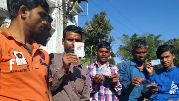 ಪೊಲೀಸರ ತಪಾಸಣೆ: ಉತ್ತರ ಭಾರತ ಕಾರ್ಮಿಕರ ಪರದಾಟ