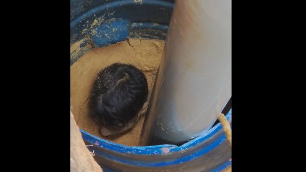 ಮರವಂತೆಯಲ್ಲಿ ಬೋರ್ ವೆಲ್ ಕೊರೆಯುವ ವೇಳೆ ಭೂ ಕುಸಿತ: ಯುವಕನ ರಕ್ಷಣೆ