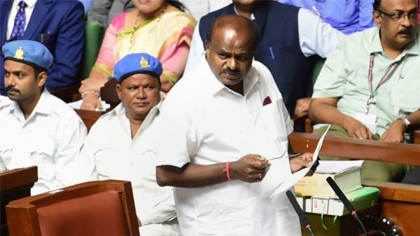 ವಿಧಾನಸಭೆಯಲ್ಲಿ 'ವಿವಾದಿತ' ಕವಿತೆ ಓದಿದ ಕುಮಾರಸ್ವಾಮಿ