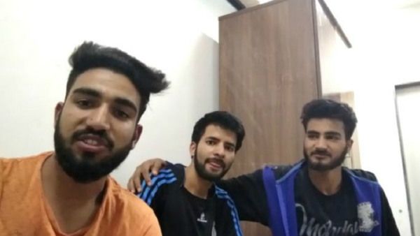 ಪಾಕ್‌ ಪರ ಘೋಷಣೆ ಕೂಗಿದವರ ನಾಲಿಗೆ ಕೊಯ್ದವರಿಗೆ ಮೂರು ಲಕ್ಷ ಬಹುಮಾನ