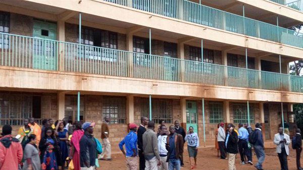 ಶಾಲೆಯಲ್ಲಿ ಕಾಲ್ತುಳಿತ: 14 ಮಕ್ಕಳ ದಾರುಣ ಸಾವು