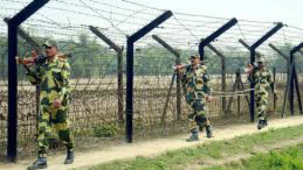 ಕಣಿವೆ ರಾಜ್ಯದ ಗಡಿಯಲ್ಲಿ ಕಾಲ್ಕೆರೆದು ನಿಲ್ಲುತ್ತಿದೆಯಾ ಪಾಕಿಸ್ತಾನ?