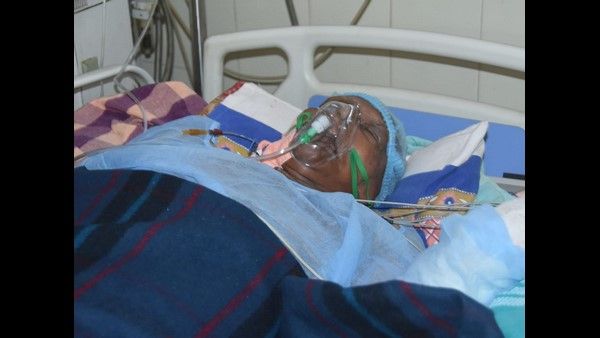 ನಾಡೋಜ ಡಾ ಪಾಟೀಲ ಪುಟ್ಟಪ್ಪನವರಿಗೆ ಶಸ್ತ್ರಚಿಕಿತ್ಸೆ