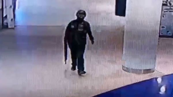 Video: ಪ್ರತಿಷ್ಠಿತ ಮಾಲ್ ನಲ್ಲಿ 12 ಮಂದಿಗೆ ಗುಂಡಿಕ್ಕಿದ ಸೈನಿಕ