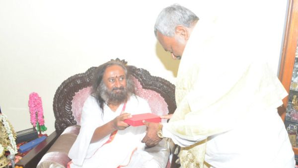 'ಪ್ರಧಾನಿ ನರೇಂದ್ರ ಮೋದಿ ಅವರಿಗೂ ಇದೇ ರೀತಿ ಪೆನ್ ಕೊಟ್ಟಿದ್ದೆ'