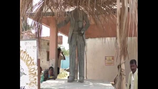 ದೇವರ ಪೂಜೆಗೆ ಅಡ್ಡಿ ಎಂದು ಅಂಬೇಡ್ಕರ್ ಪ್ರತಿಮೆ ತೆರವಿಗೆ ಮುಂದಾದ ಗ್ರಾ.ಪಂ