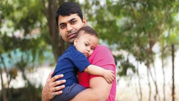 'ವಲ್ಡ್ಸ್ ಬೆಸ್ಟ್ ಮಮ್ಮಿ' ಪ್ರಶಸ್ತಿ ಸಿಗುತ್ತಿರುವುದು ಒಬ್ಬ ತಂದೆಗೆ