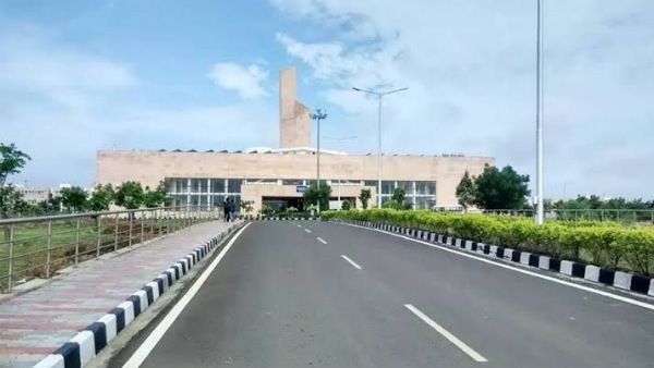 ಕೇಂದ್ರೀಯ ವಿವಿಯಿಂದ ಐವರಿಗೆ ಗೌರವ ಡಾಕ್ಟರೇಟ್