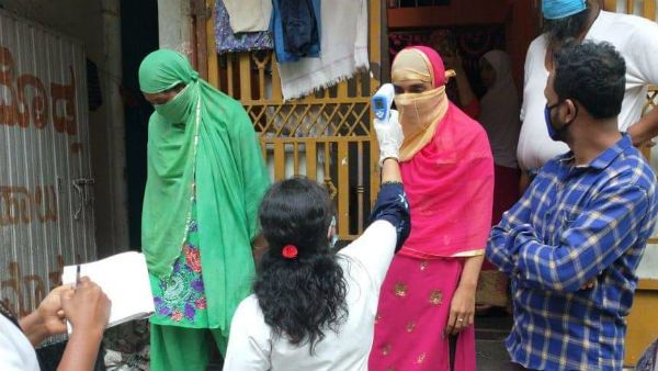 'ಜನರು ಸಮೂಹ ಸನ್ನಿಗೆ ಸಿಲುಕಿದ್ದಾರೆ, ಸೀಲ್‌ಡೌನ್ ಕುರಿತು ಸ್ಪಷ್ಟತೆ ಕೊಡಿ'