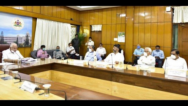 ಕೊರೊನಾ ಸಂಬಂಧ ಸಿಎಂ ಮುಂದೆ 15 ಬೇಡಿಕೆಯಿಟ್ಟ ಕಾಂಗ್ರೆಸ್ ನಿಯೋಗ