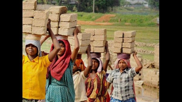 ಕಾರ್ಮಿಕ ಸಚಿವರನ್ನು ಬದಲಿಸಿ ಸರ್ಕಾರಕ್ಕೆ ಎಎಪಿ ಆಗ್ರಹ