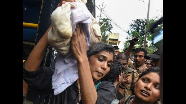 ಅಯ್ಯಪ್ಪ ಸನ್ನಿಧಿ ಪ್ರವೇಶಿಸಲು ಯತ್ನಿಸಿದ ರೆಹಾನಾಗೆ ಕಡ್ಡಾಯ ನಿವೃತ್ತಿ