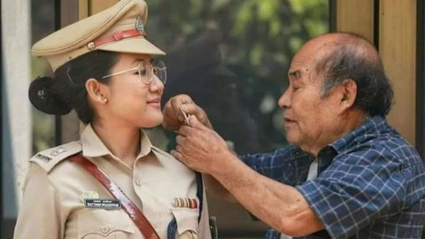 ಮಗಳ ಸಾಧನೆ, ಅಪ್ಪನ ಖುಷಿ: ಸೋಷಿಯಲ್ ಮೀಡಿಯಾದಲ್ಲಿ ಸಡಗರ