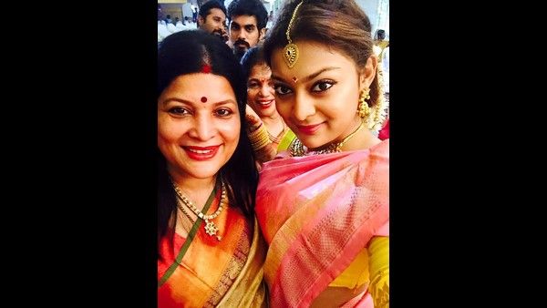 ಲಂಡನ್‌ನಿಂದ ಭಾರತಕ್ಕೆ ಮರಳಿದ ಜಯಮಾಲ ಪುತ್ರಿ ಸೌಂದರ್ಯ