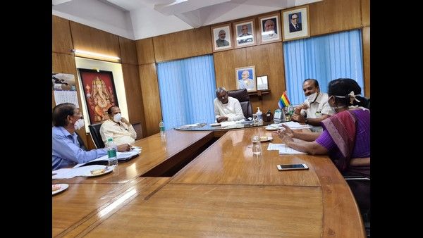 ಲೆಕ್ಕಕ್ಕುಂಟು ಆಟಕ್ಕಿಲ್ಲದ ಸಹಕಾರ ಇಲಾಖೆ ಅಧಿಕಾರಿಗಳಿಗೆ ಖಡಕ್ ಸೂಚನೆ!