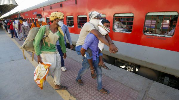 ಅಯ್ಯೋ ವಿಧಿಯೇ.. ಗೂಡು ಸೇರುವ ಮುನ್ನ ಶ್ರಮಿಕ್ ರೈಲಿನಲ್ಲಿ ಪ್ರಾಣ ಬಿಟ್ಟವರು 80 ಮಂದಿ!