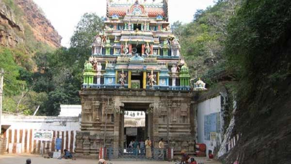 ಕೋವಿಡ್19 ಕಾಟ: ಅಹೋಬಿಲಂ ಲಕ್ಷ್ಮಿನರಸಿಂಹ ದೇಗುಲ ಬಂದ್