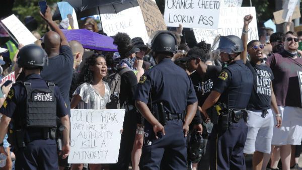 ಶೂಟೌಟಿಗೆ ಕಪ್ಪು ವರ್ಣೀಯ ಬಲಿ, ಪೊಲೀಸ್ ಮುಖ್ಯಸ್ಥೆ ರಾಜೀನಾಮೆ