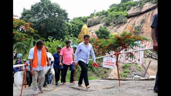 ರಾಮನಗರ: ಕೆಡಿಪಿ ಸಭೆಗೆ ಮುನ್ನ ಶ್ರೀರಾಮನ ದರ್ಶನ ಪಡೆದ ಡಿಸಿಎಂ